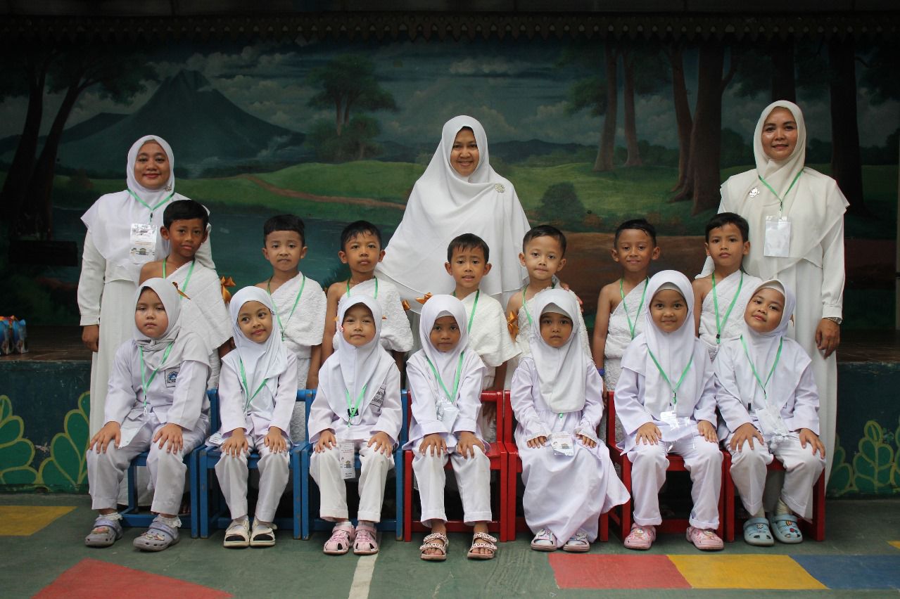 "Pengenalan Manasik Haji pada anak TK"