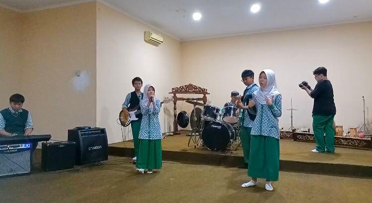 Studio Musik (Music Center)