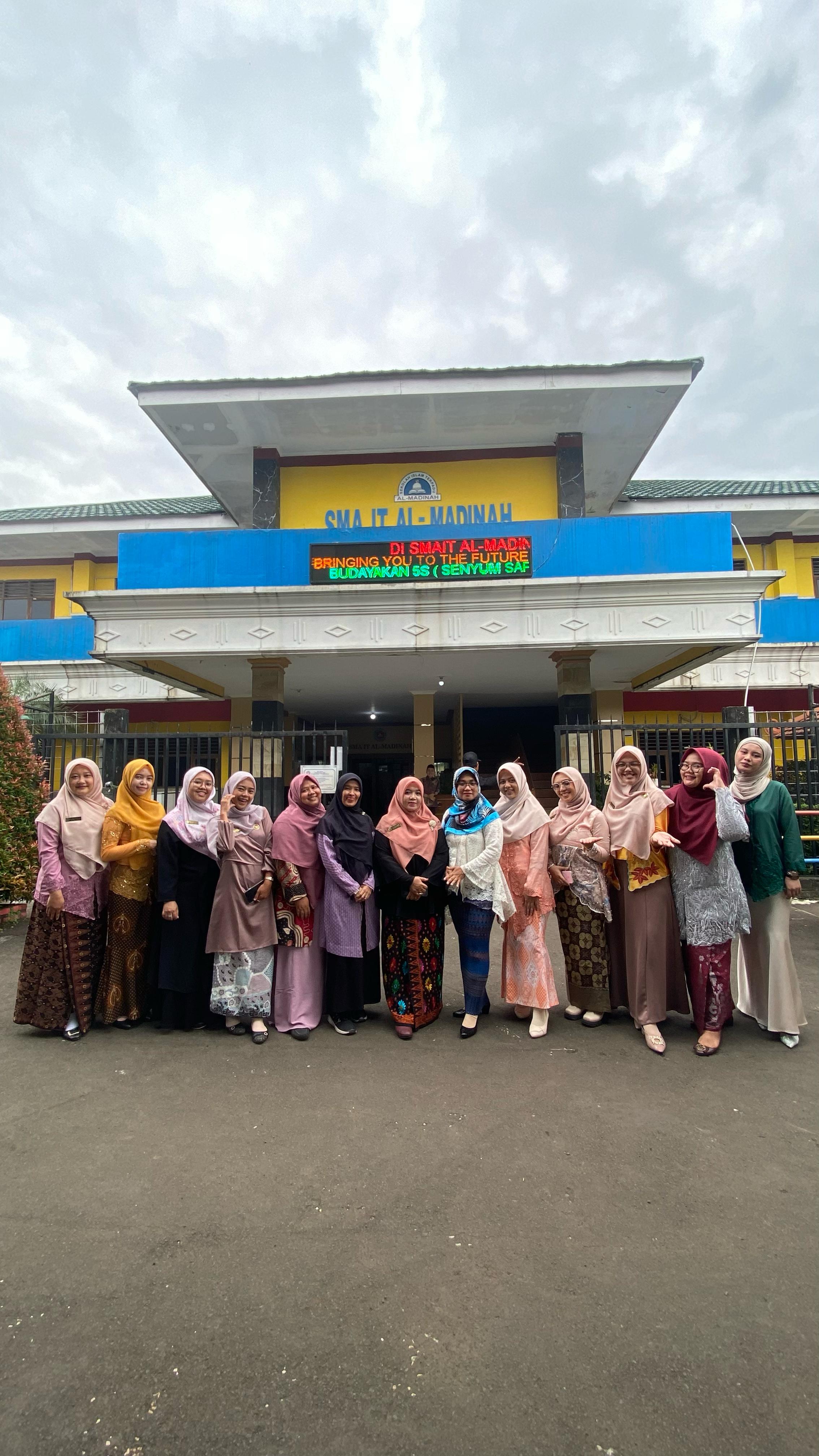 Hari Kartini 1