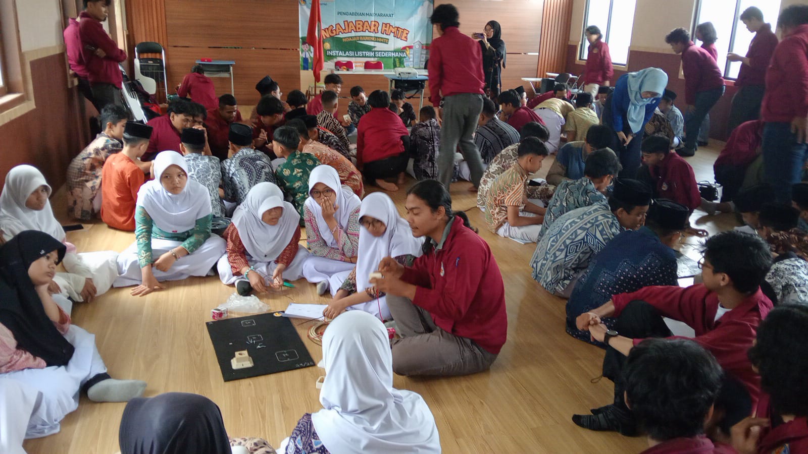 Kenalkan Instalasi Kelistrikan Sederhana (Univ.Pakuan)