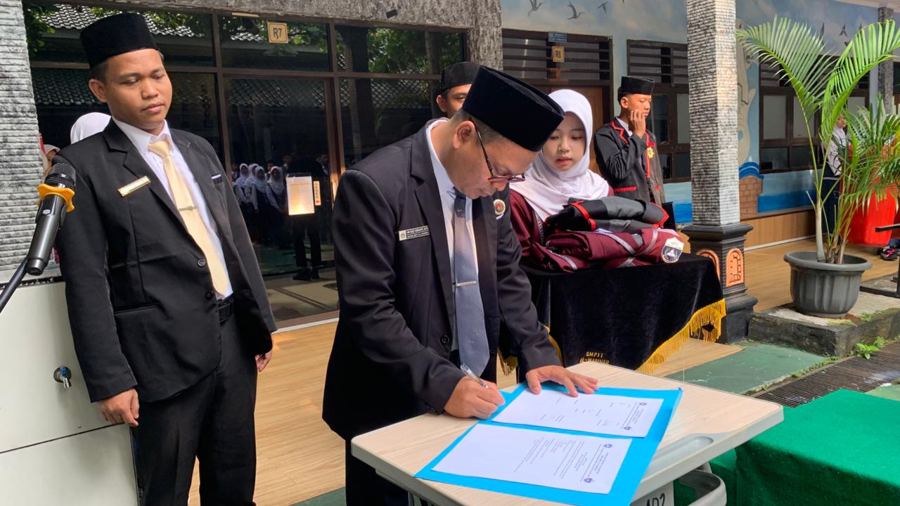 Pelantikan OSIS dan MPK