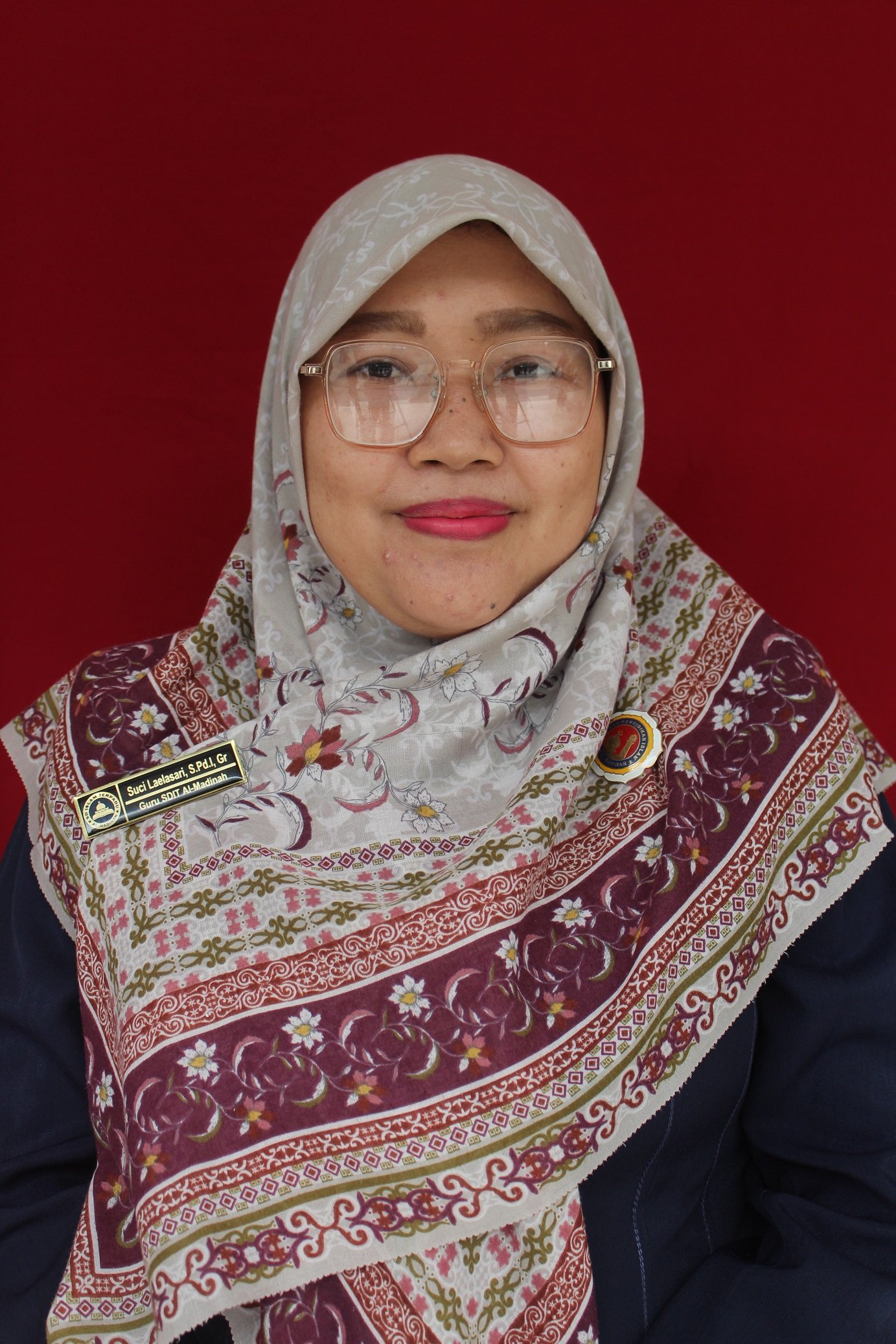 Suci Laelasari, S.Pd.I, Gr