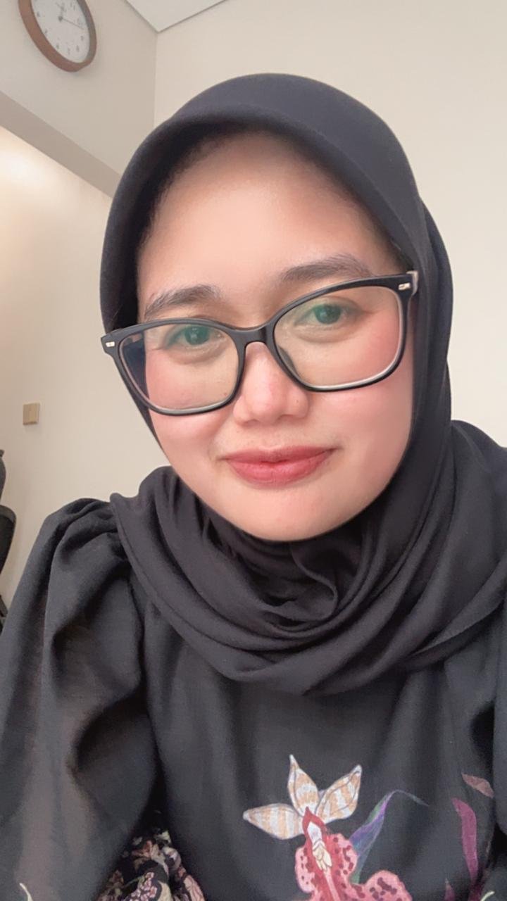 Marisa Rosiana Dewi, SE